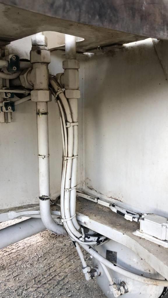 Liebherr LG 1550 A/T 크레인