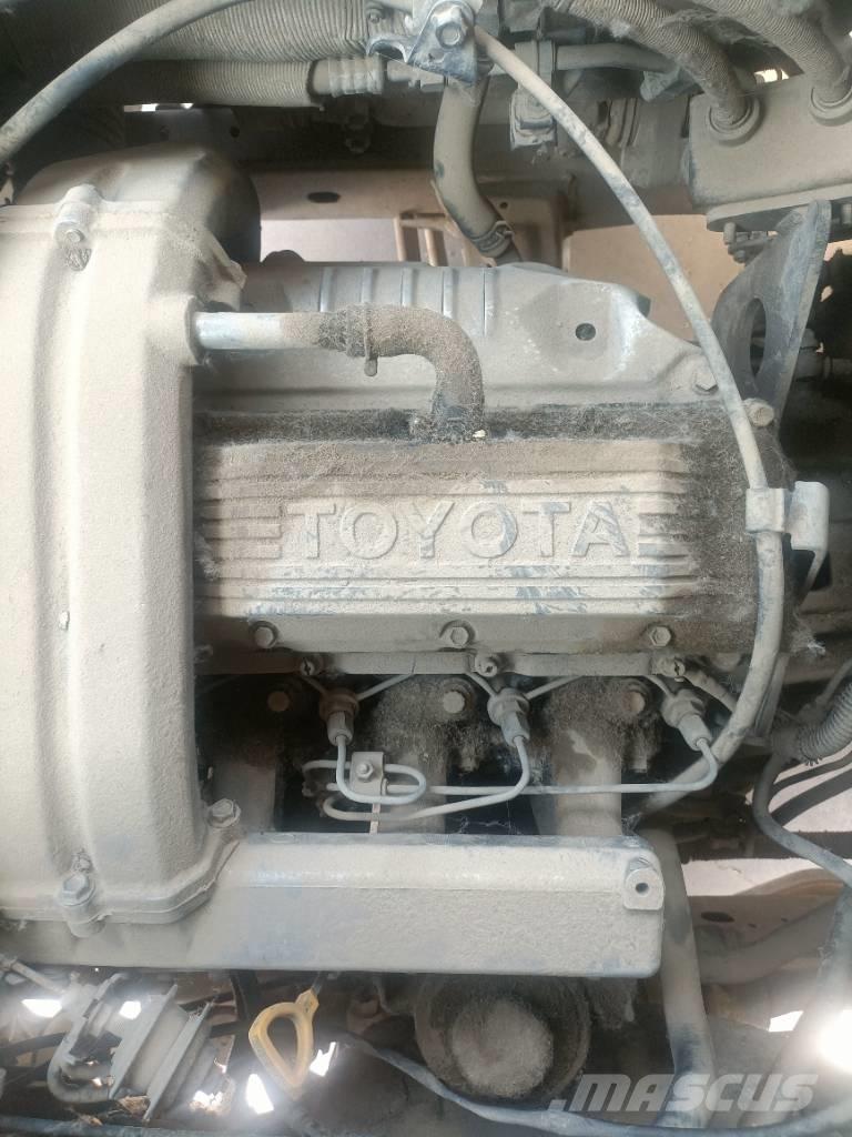 Toyota Coaster Bus 미니 버스