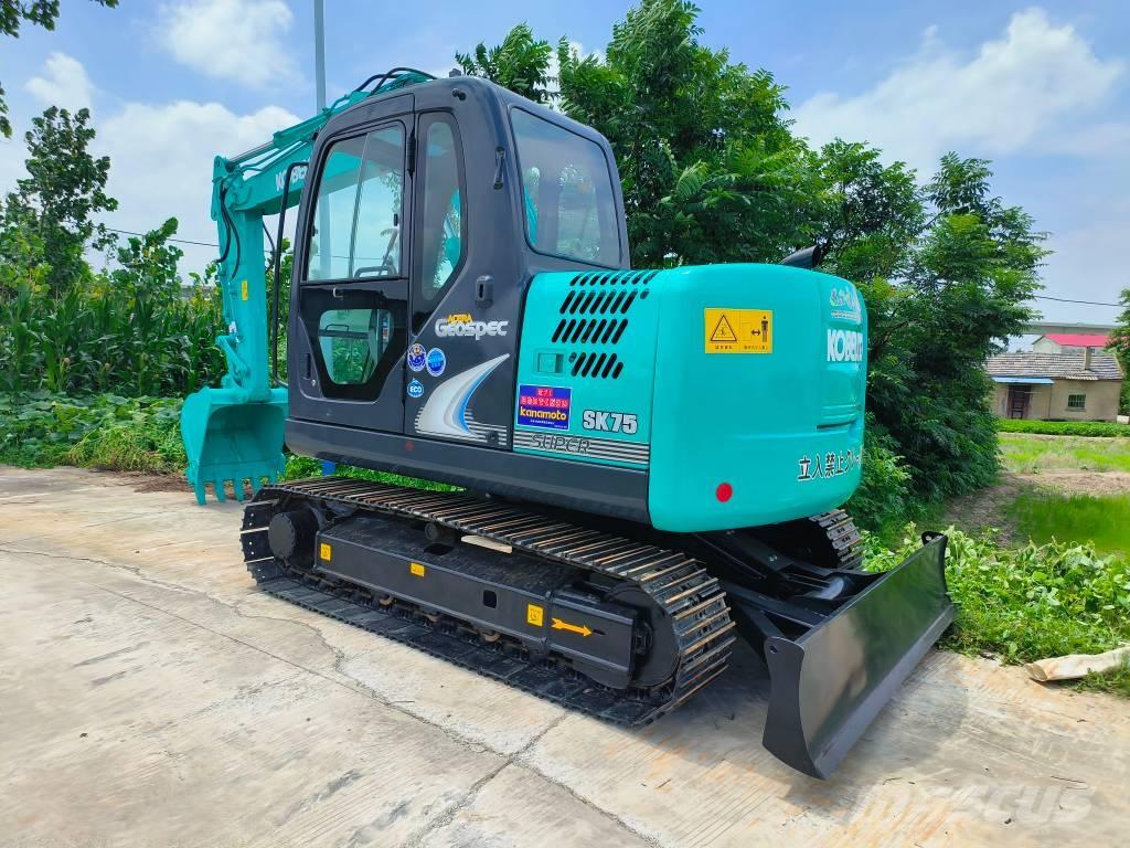 Kobelco SK 75 중형굴삭기 7톤-28톤