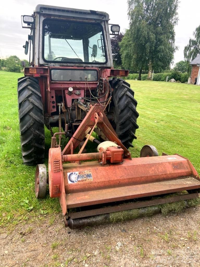 Massey Ferguson 550 트랙터