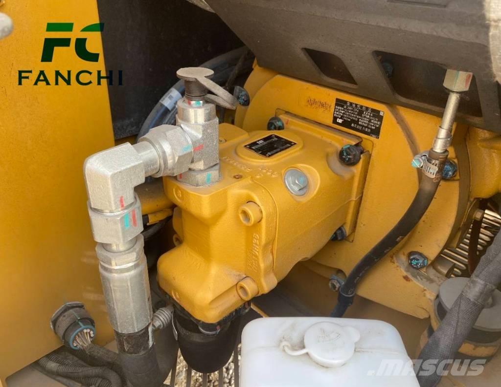 CAT 306 대형 굴삭기 29톤 이상