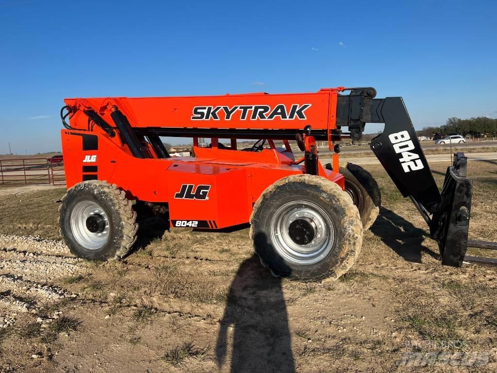 SkyTrak 8042 텔러 핸들러