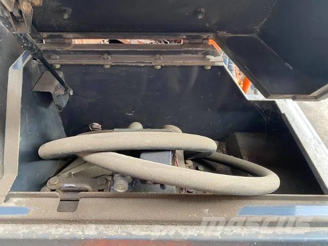 Hitachi ZX 180 W  휠 굴삭기