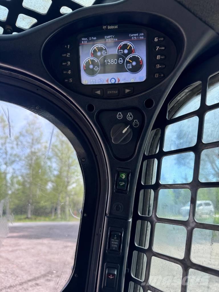 Bobcat S 570  스키드로더