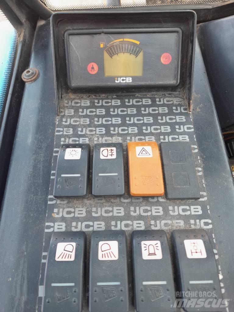 JCB 930-4/55 험지용 트럭