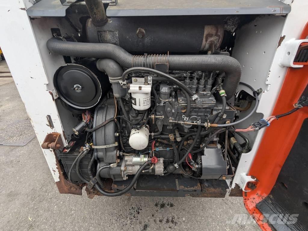 Bobcat S 250  스키드로더