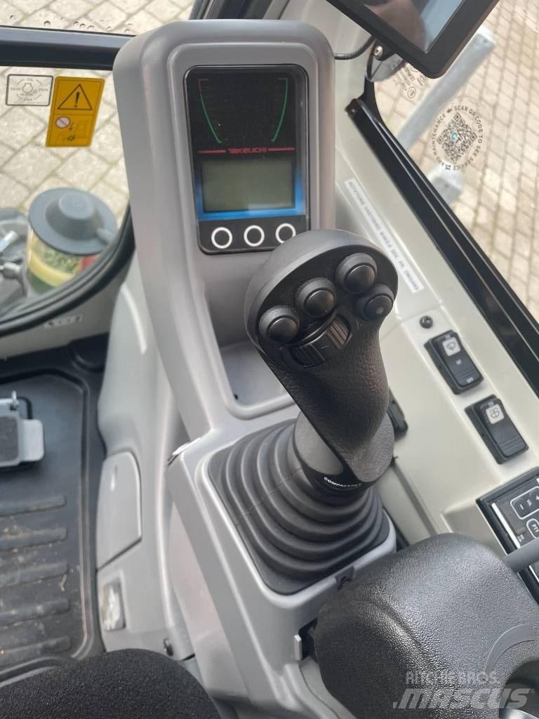 Takeuchi TB 225 소형 굴삭기 7톤 미만