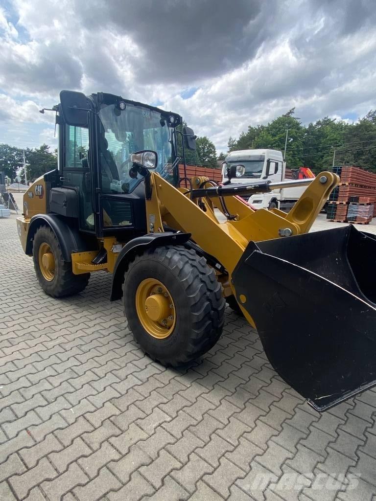 CAT 906  휠로우더