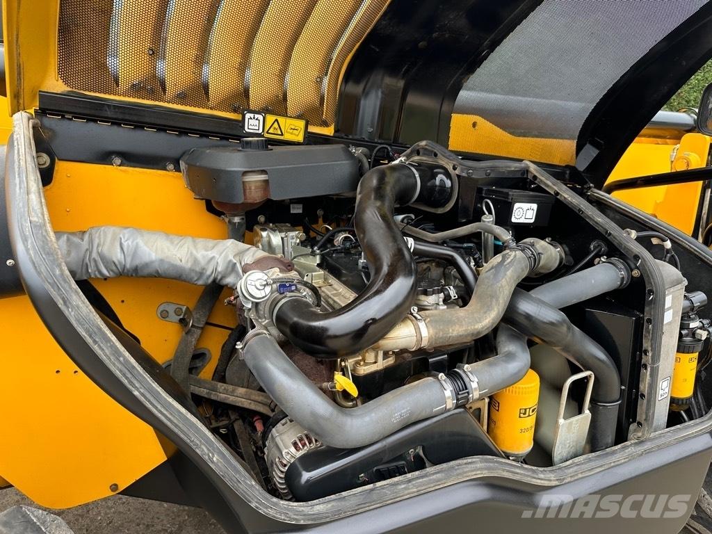 JCB 535-125 텔러 핸들러