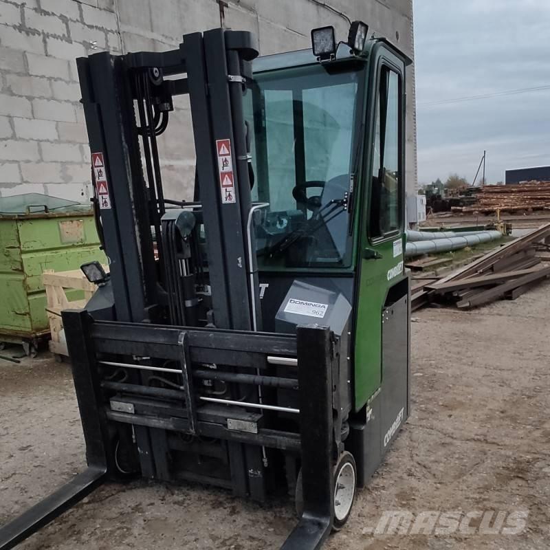 Combilift CBE 2500 4방향 리치트럭
