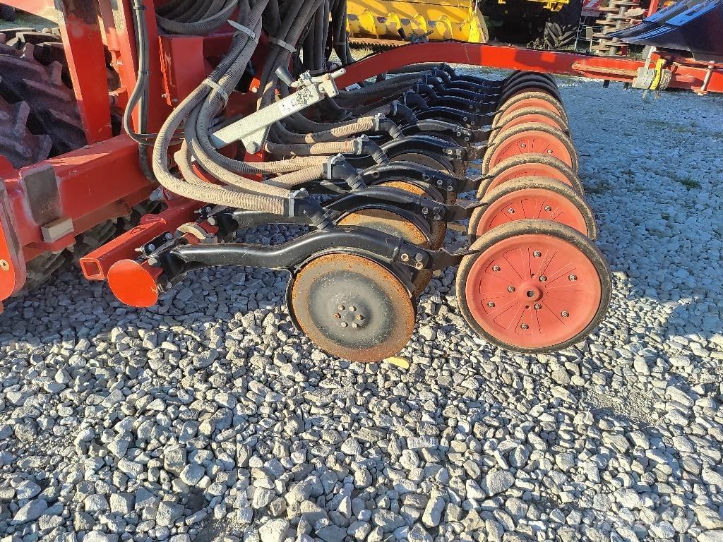 Horsch Focus 6 TD 드릴