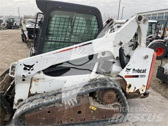 Bobcat T590  스키드로더