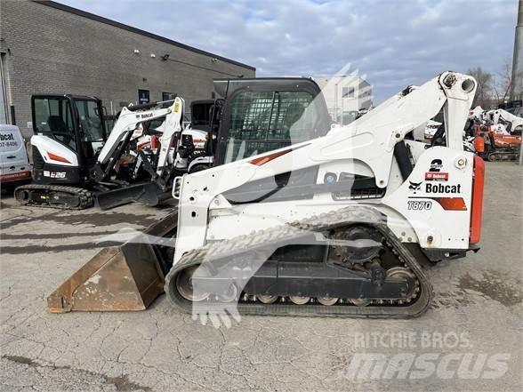 Bobcat T870  스키드로더