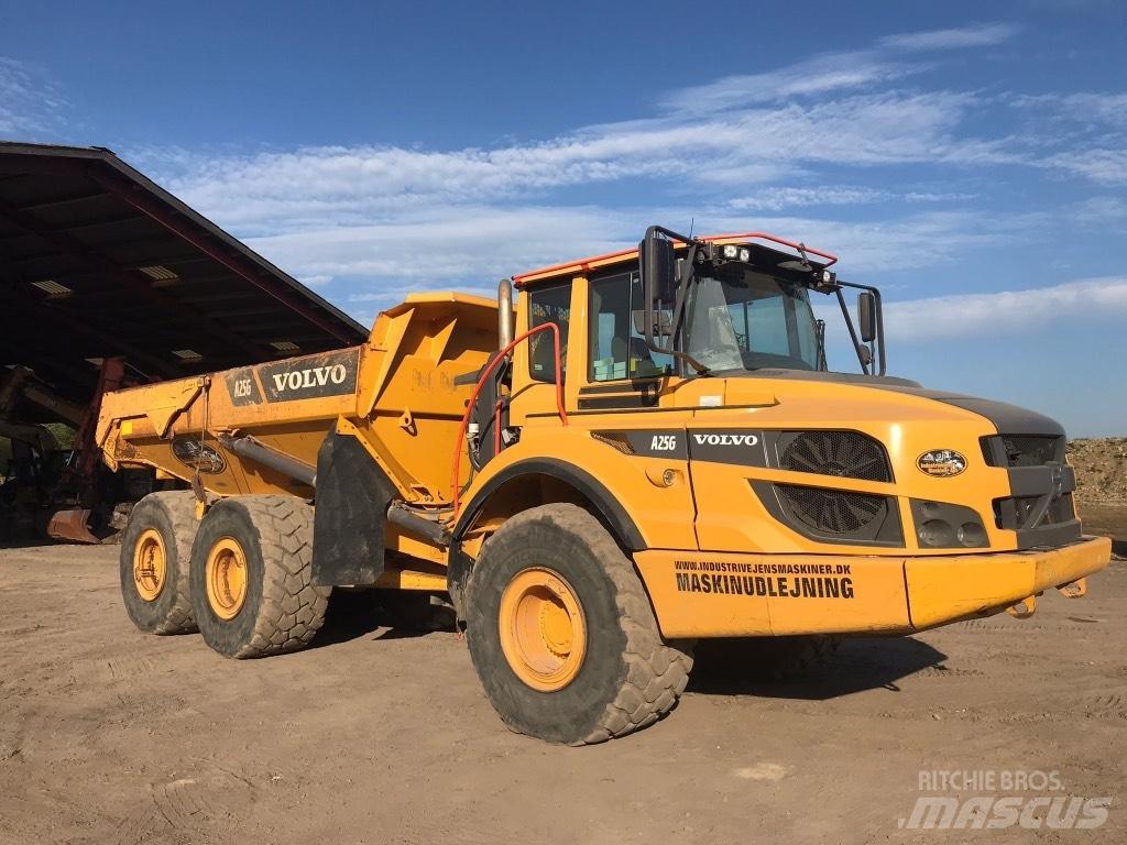 Volvo A 25 G / A25G 연결식 홀러