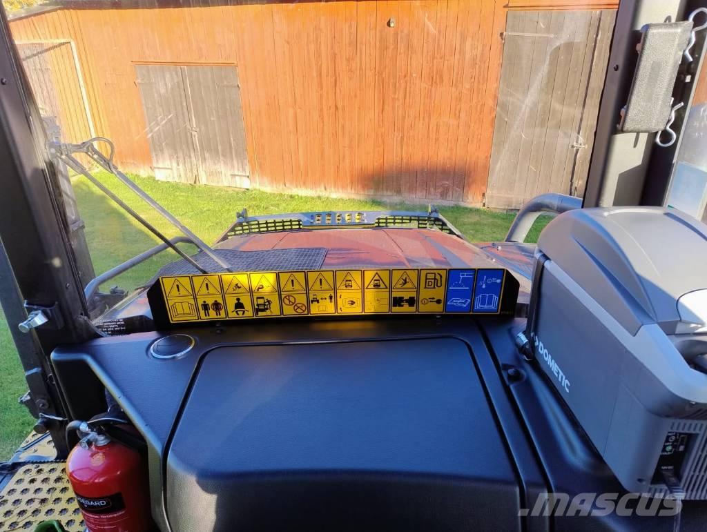 Ponsse Wisent 원목 포워더