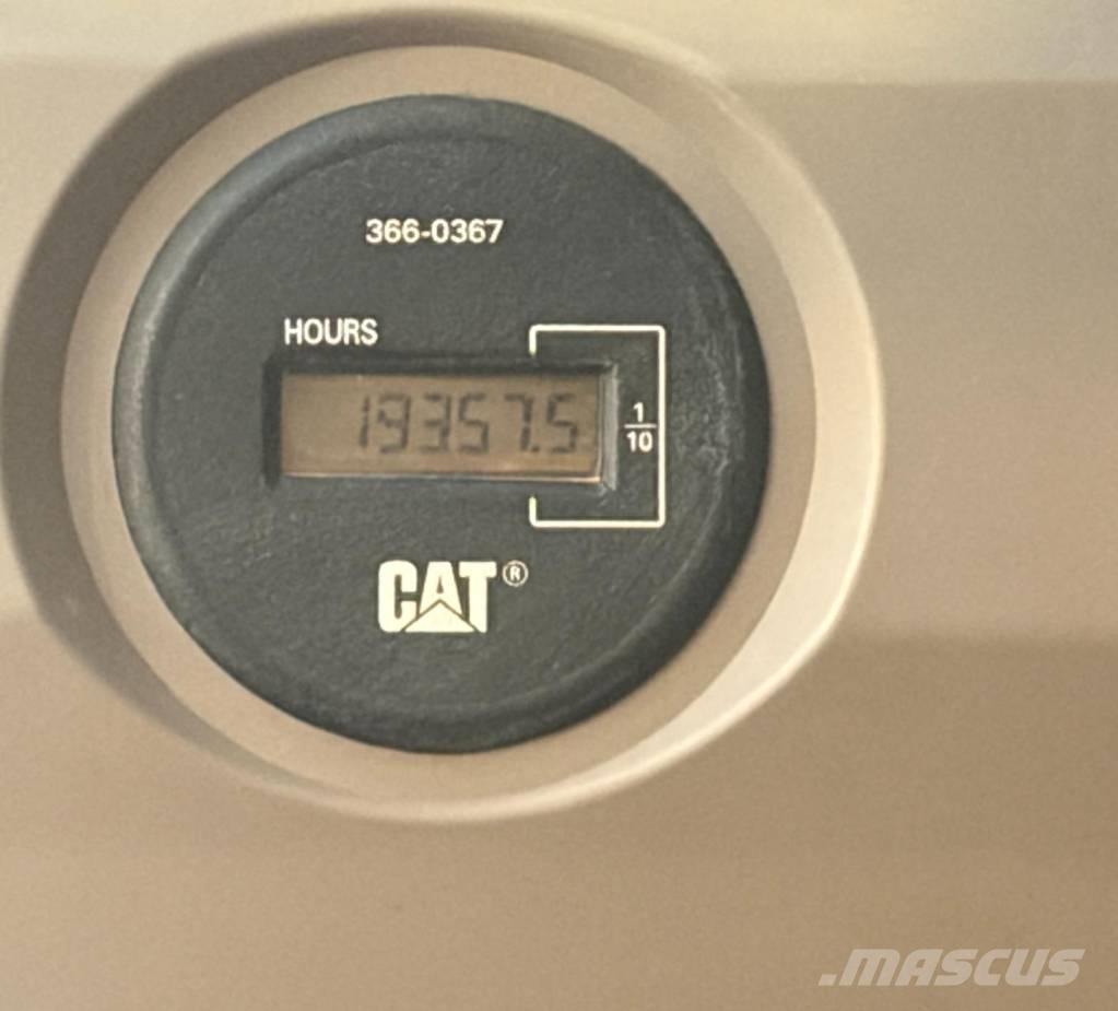 CAT 330FL 대형 굴삭기 29톤 이상