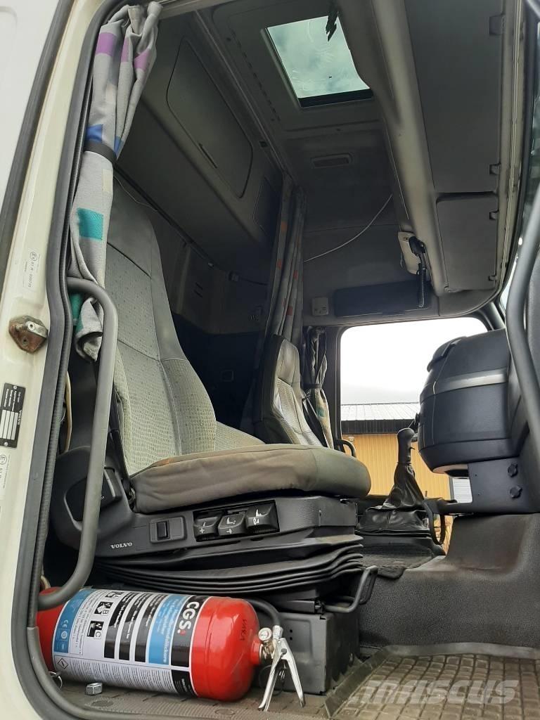 Volvo FH 12 커튼사이더 트럭