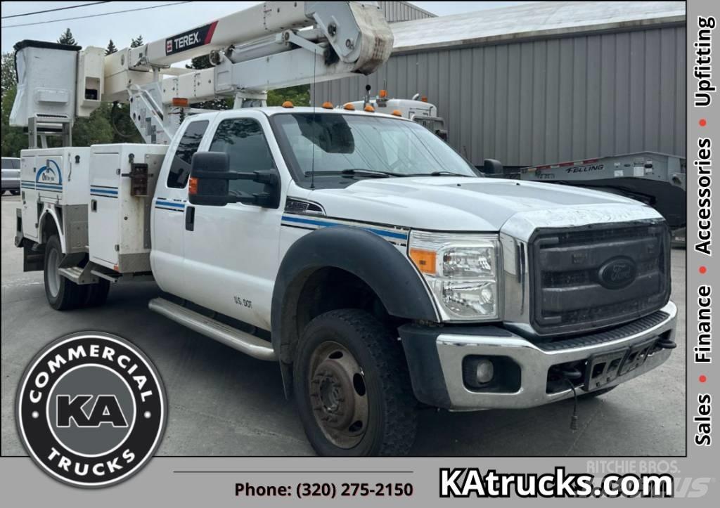 Ford F 550 XLT SD 트럭 탑재 고소작업대