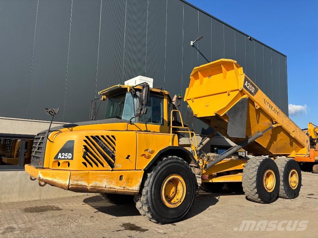 Volvo A 25 D 연결식 홀러