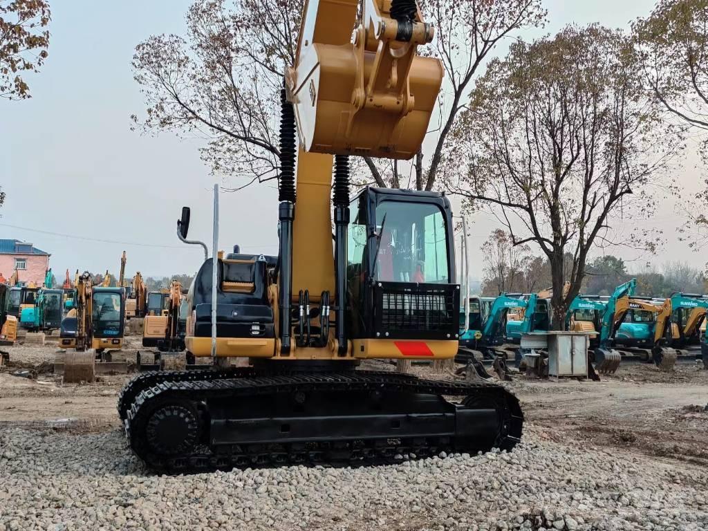 CAT 320 D 대형 굴삭기 29톤 이상