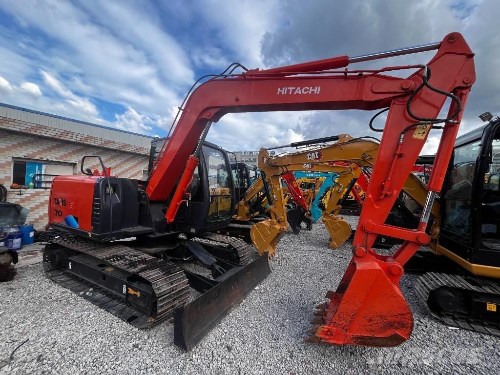 Hitachi ZX 70 중형굴삭기 7톤-28톤
