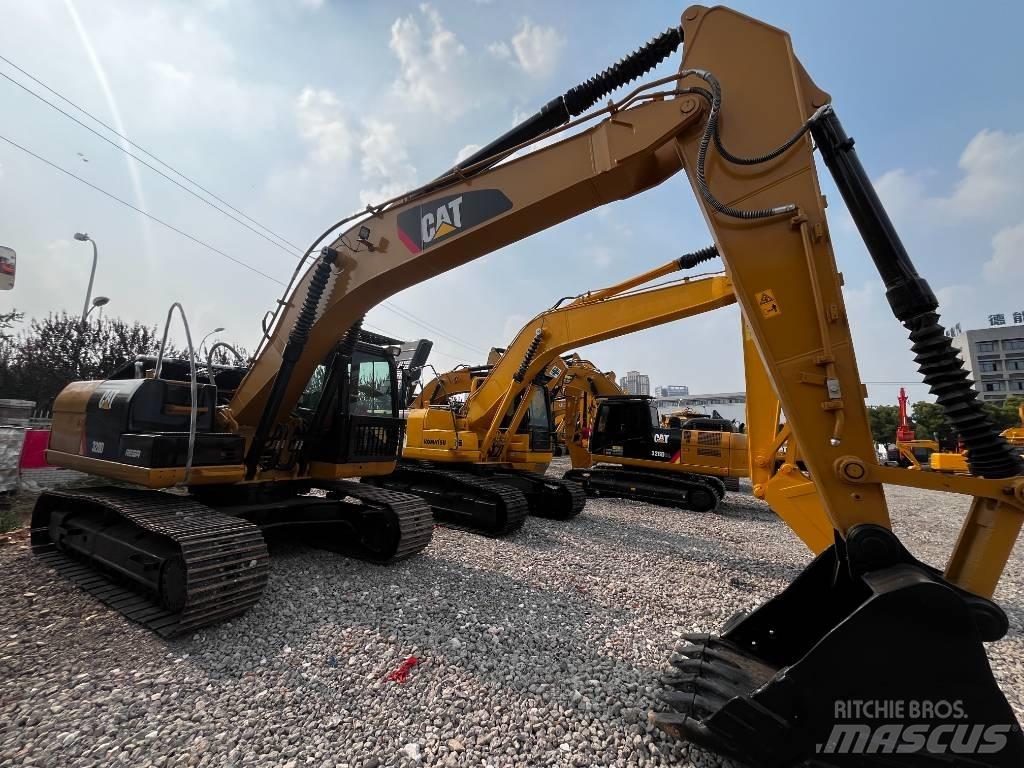 CAT CAT320D 대형 굴삭기 29톤 이상