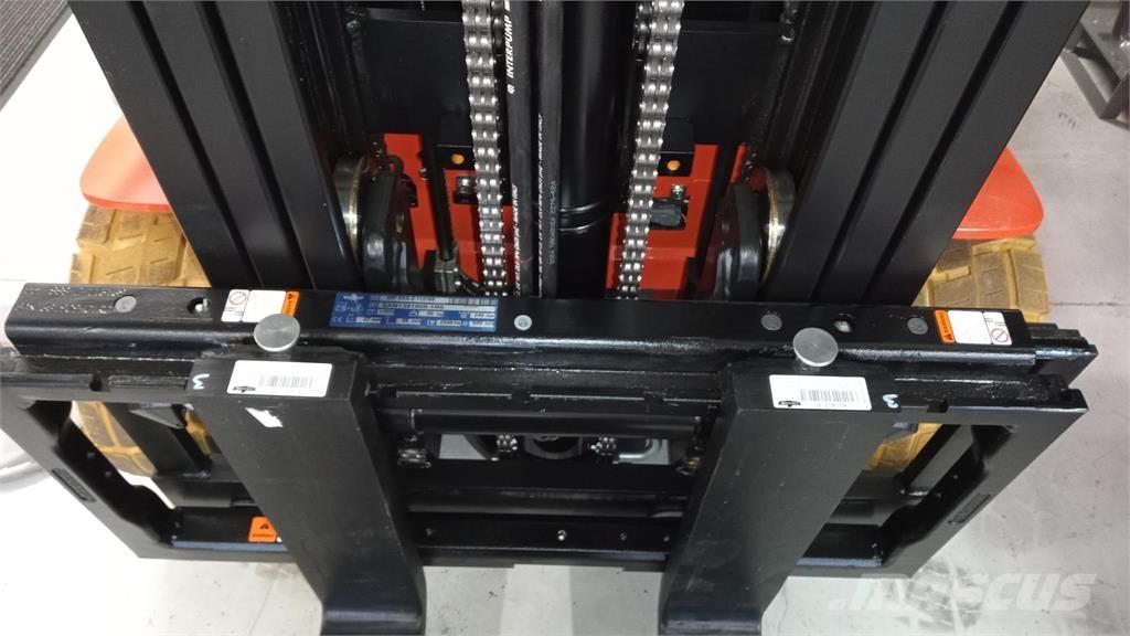 Toyota 8FBMK20T 전동 지게차