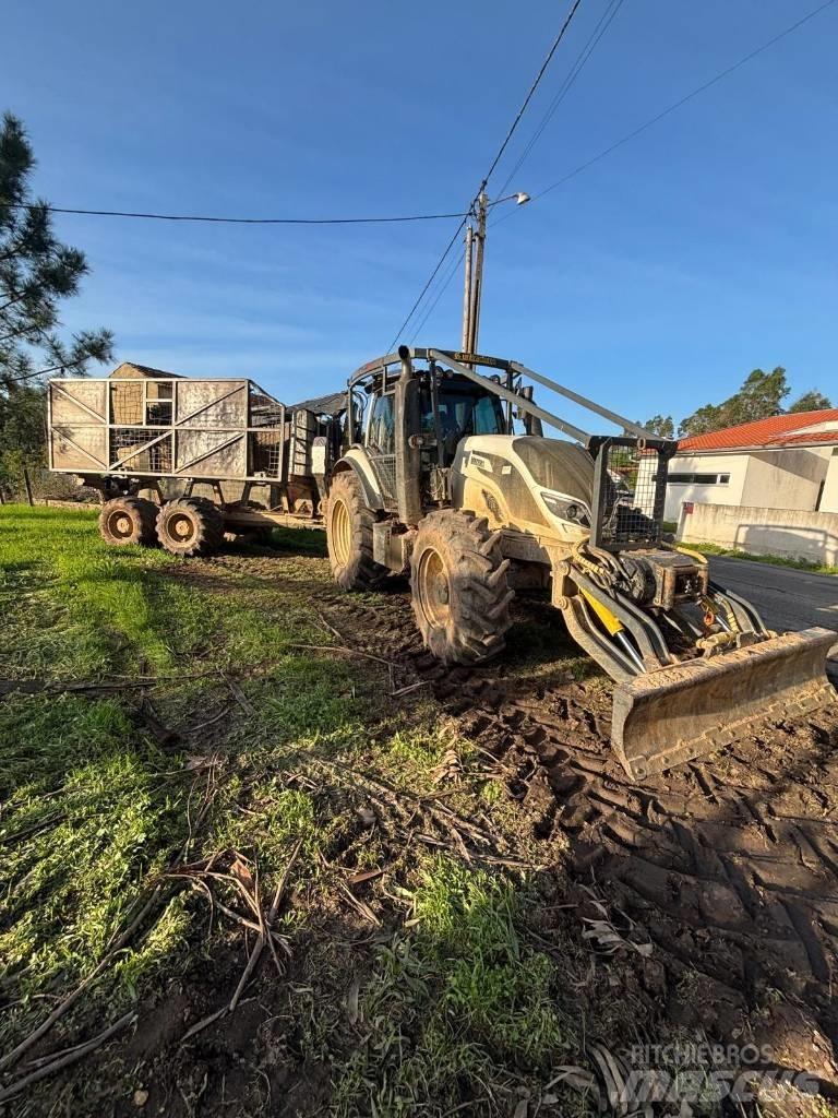 Valtra T 174 원목 포워더