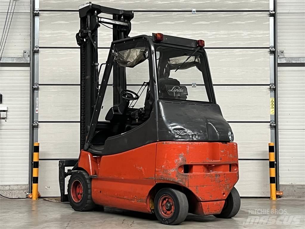 Linde E30 / 03 / 600 전동 지게차