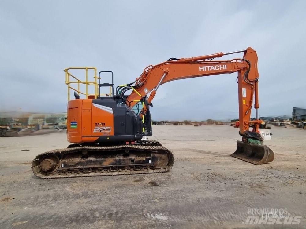 Hitachi ZX225USLC-7 대형 굴삭기 29톤 이상