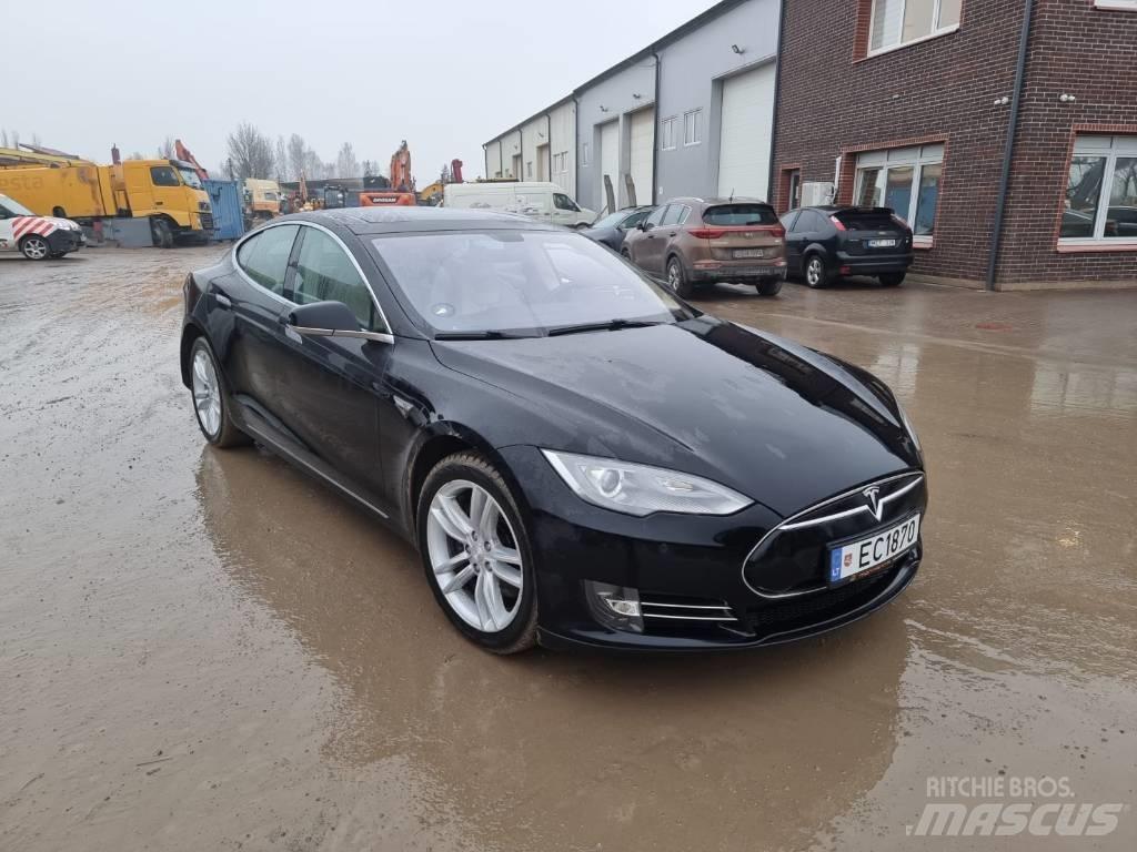 Tesla Model S P85 자동차