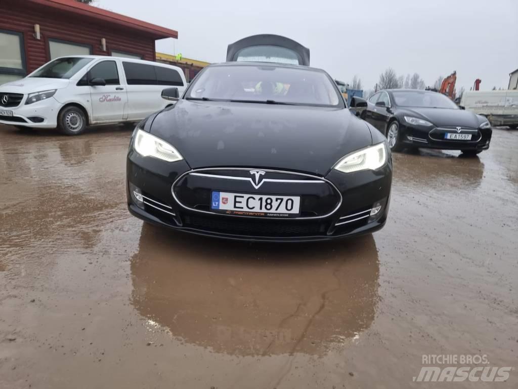 Tesla Model S P85 자동차