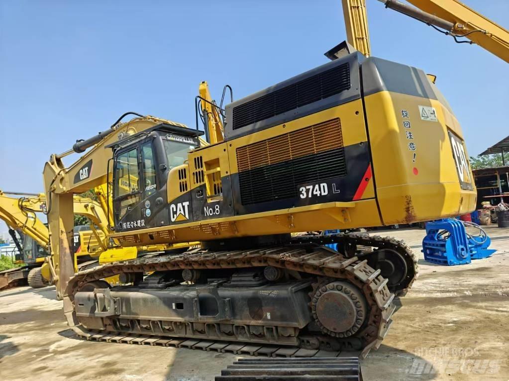 CAT 374 대형 굴삭기 29톤 이상