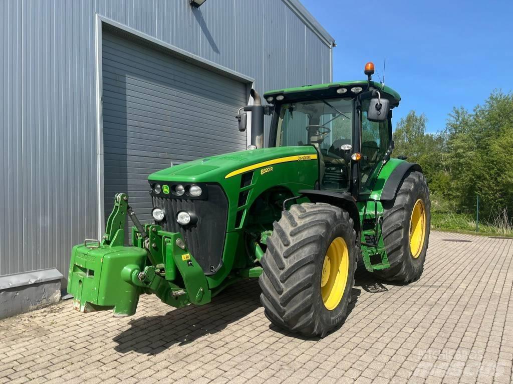 John Deere 8320 R 트랙터