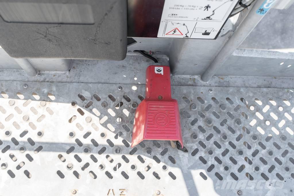 Manitou 200 ATJ 관절형 전동이동 리프트