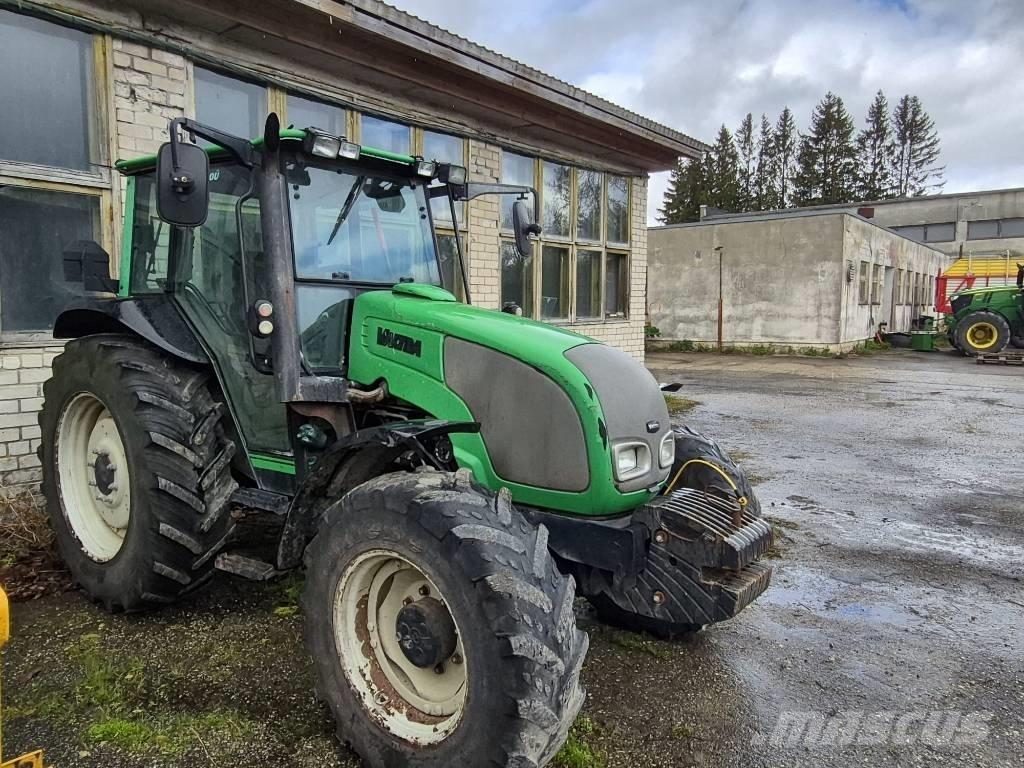Valtra A 95 트랙터