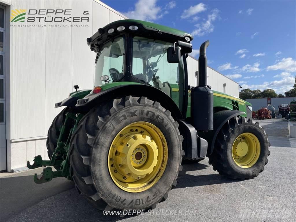 John Deere 8335R 트랙터