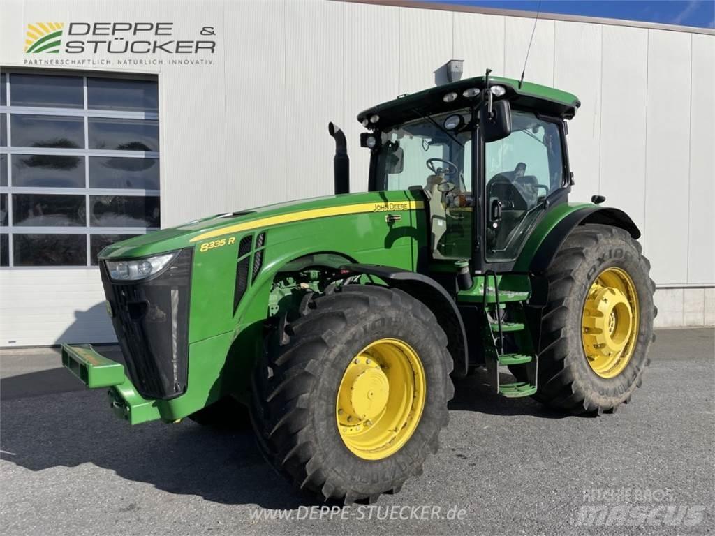 John Deere 8335R 트랙터