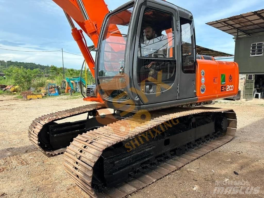Hitachi EX 200 대형 굴삭기 29톤 이상