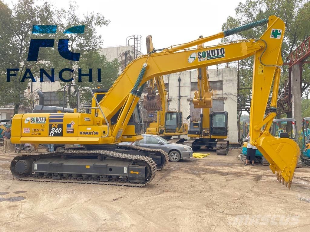 Komatsu PC 240 대형 굴삭기 29톤 이상