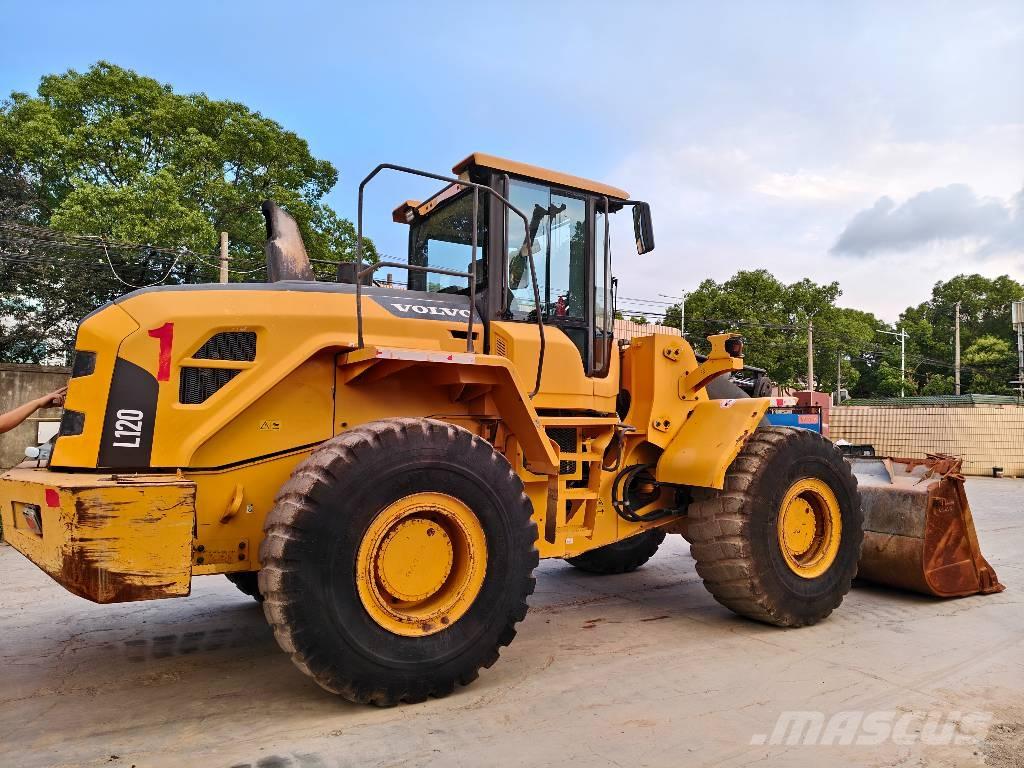 Volvo L 120  휠로우더