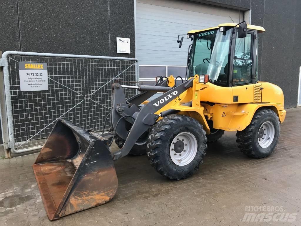 Volvo L30B  휠로우더