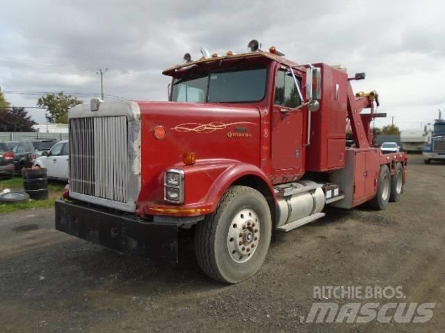 International 9300 회수 차량