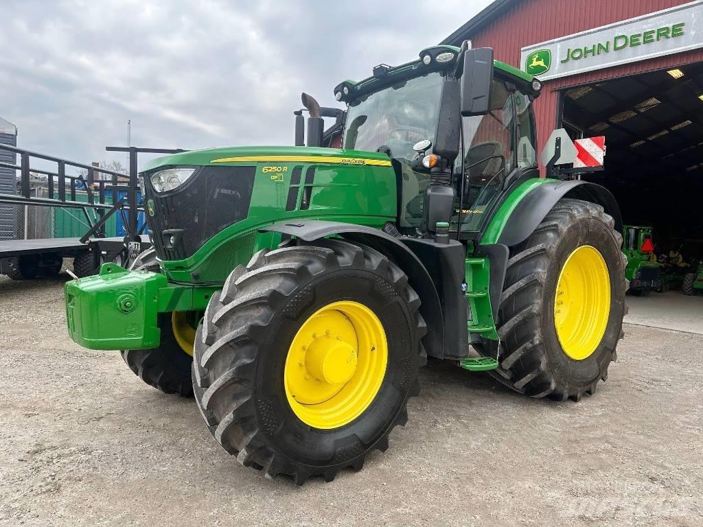 John Deere 6250R 트랙터