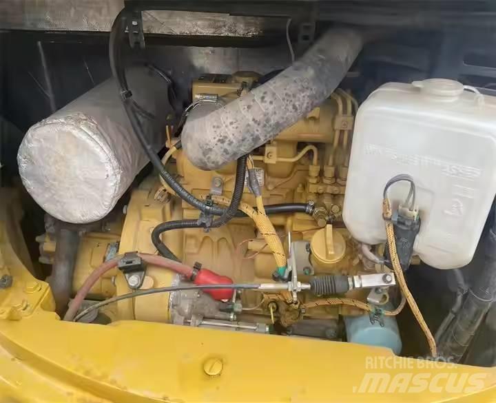 CAT 303.5E 소형 굴삭기 7톤 미만