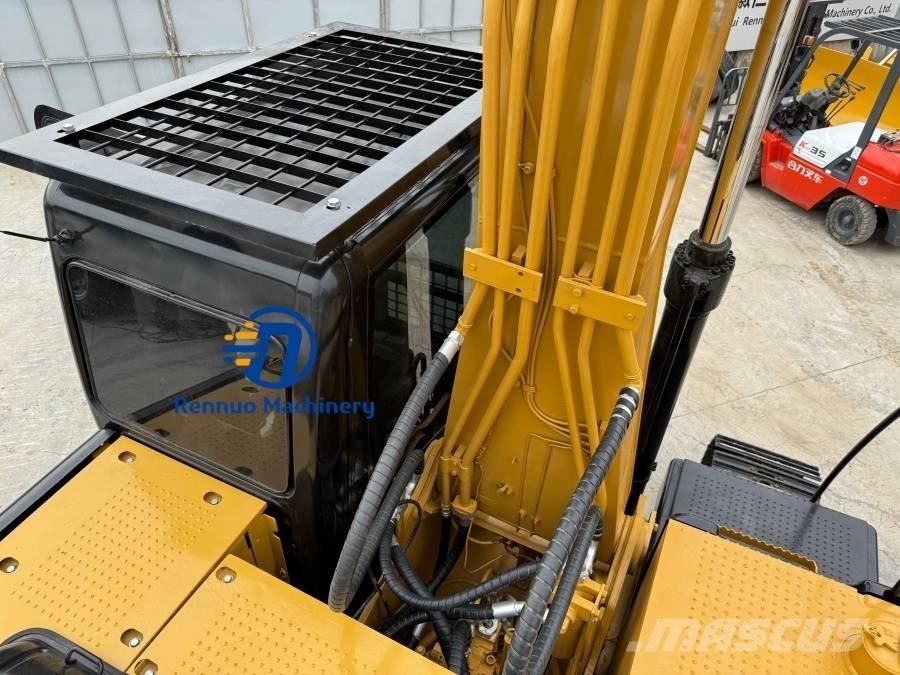 CAT 320D2L 대형 굴삭기 29톤 이상