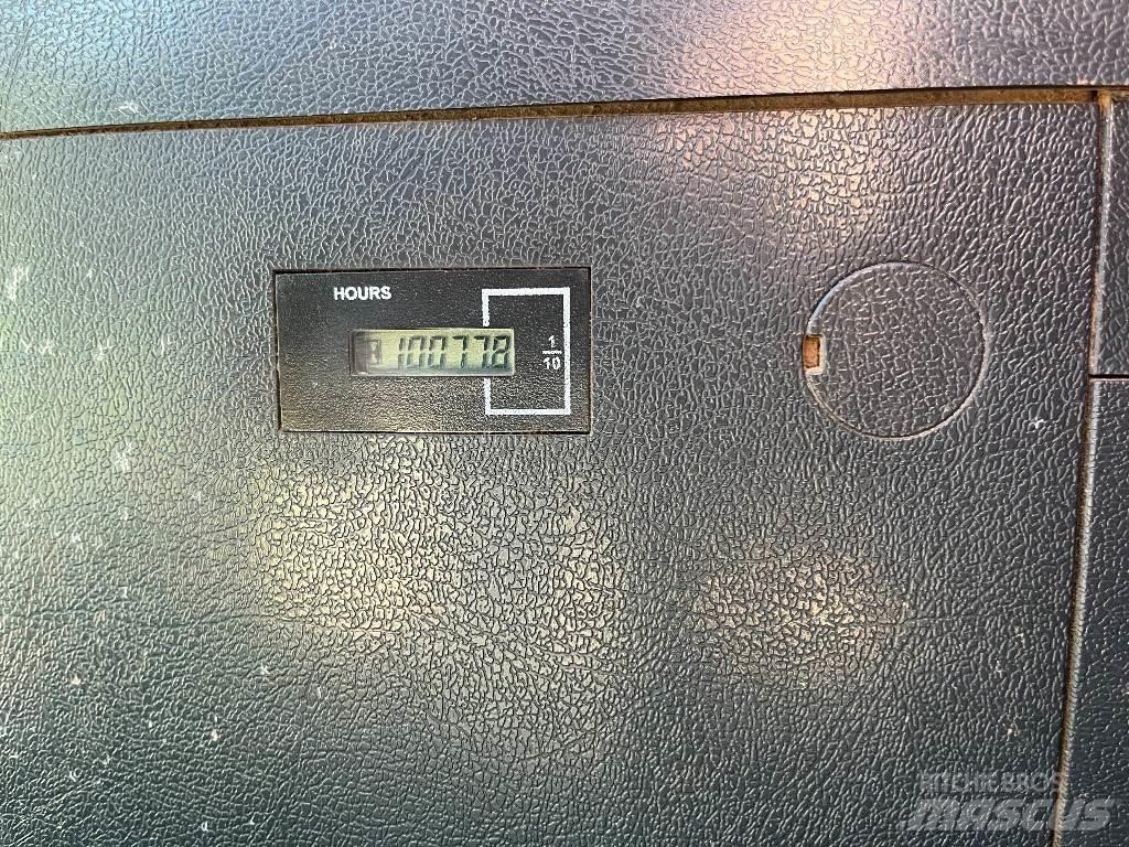 Hyundai HX 180 L 대형 굴삭기 29톤 이상