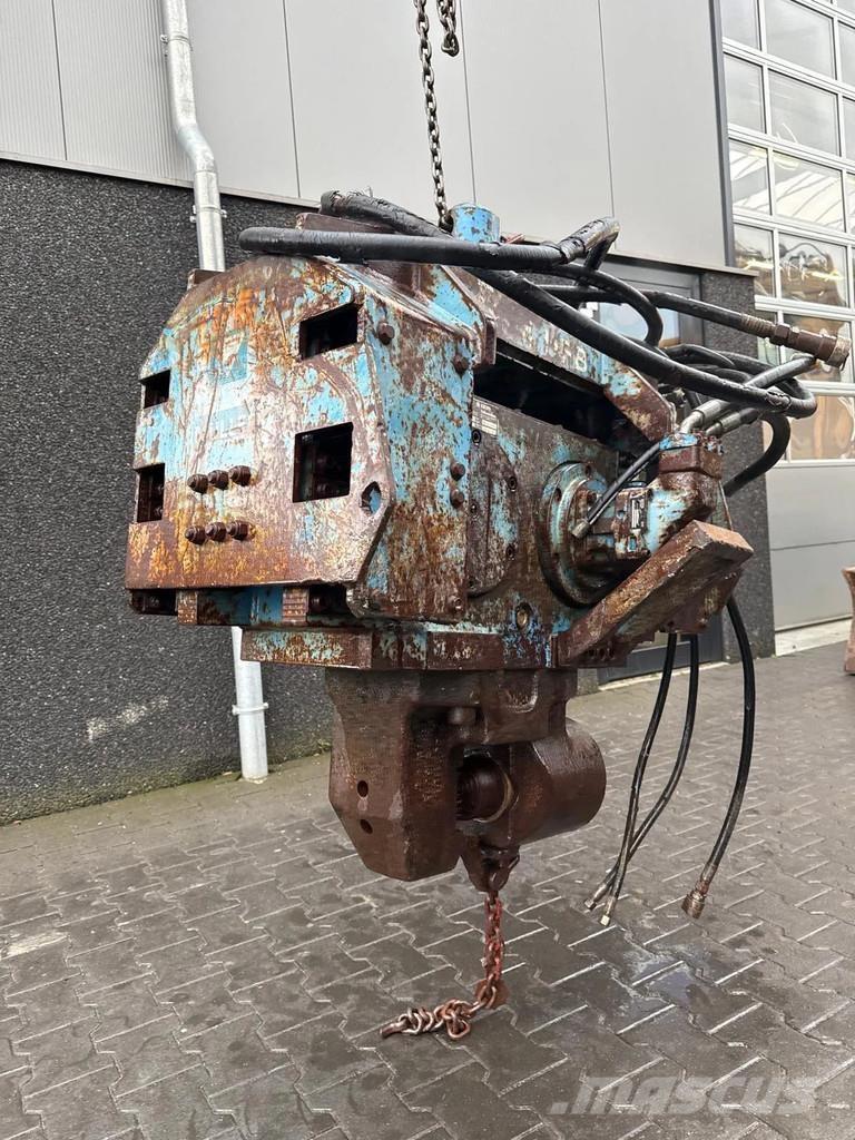 Krupp MS-4HFB 진동 파일 드라이버