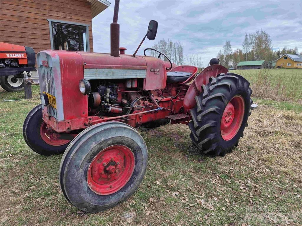 Valmet 361D 트랙터