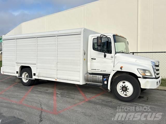 Hino 338 음료 배달 트럭